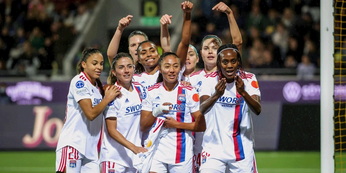 Lyon-Sepak-Bola-Wanita